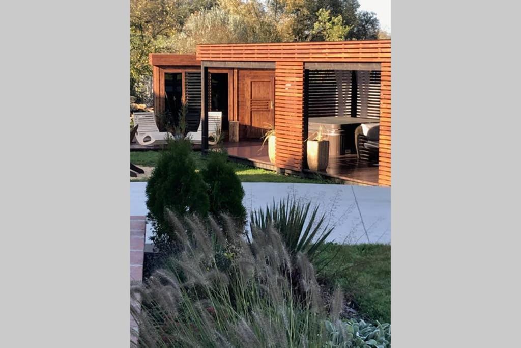 Orchardhouse Farmhouse, Wellness Chrast  Exterior foto